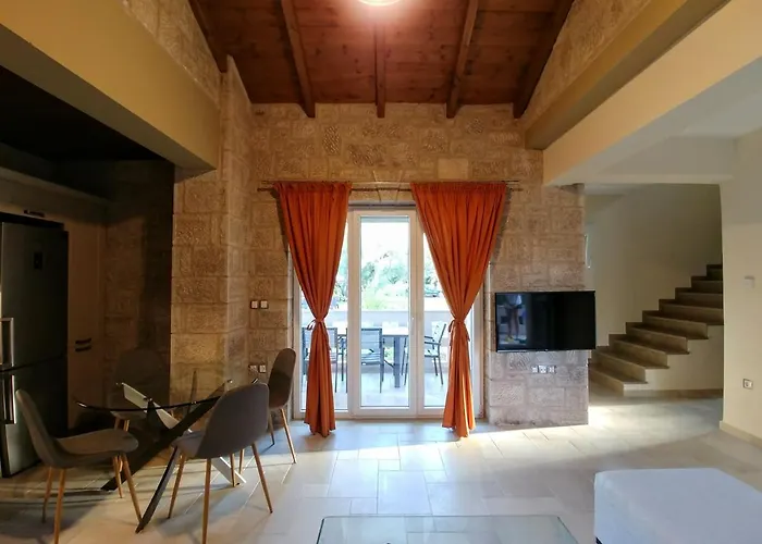 *fryni*/5' From Sea & Center/mountain View فيلة