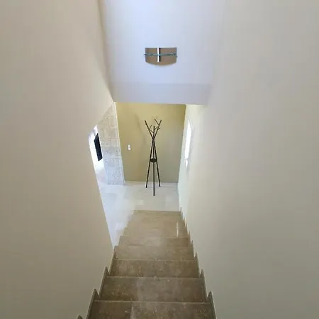 *fryni*/5' From Sea & Center/mountain View Villa